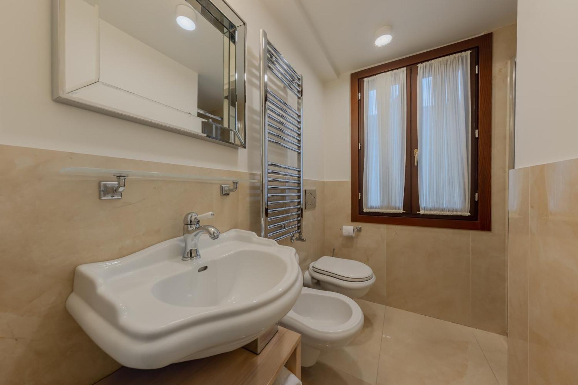 Bartolomeo Hotel